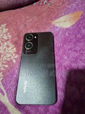 Vivo Y18 128 GB Gray