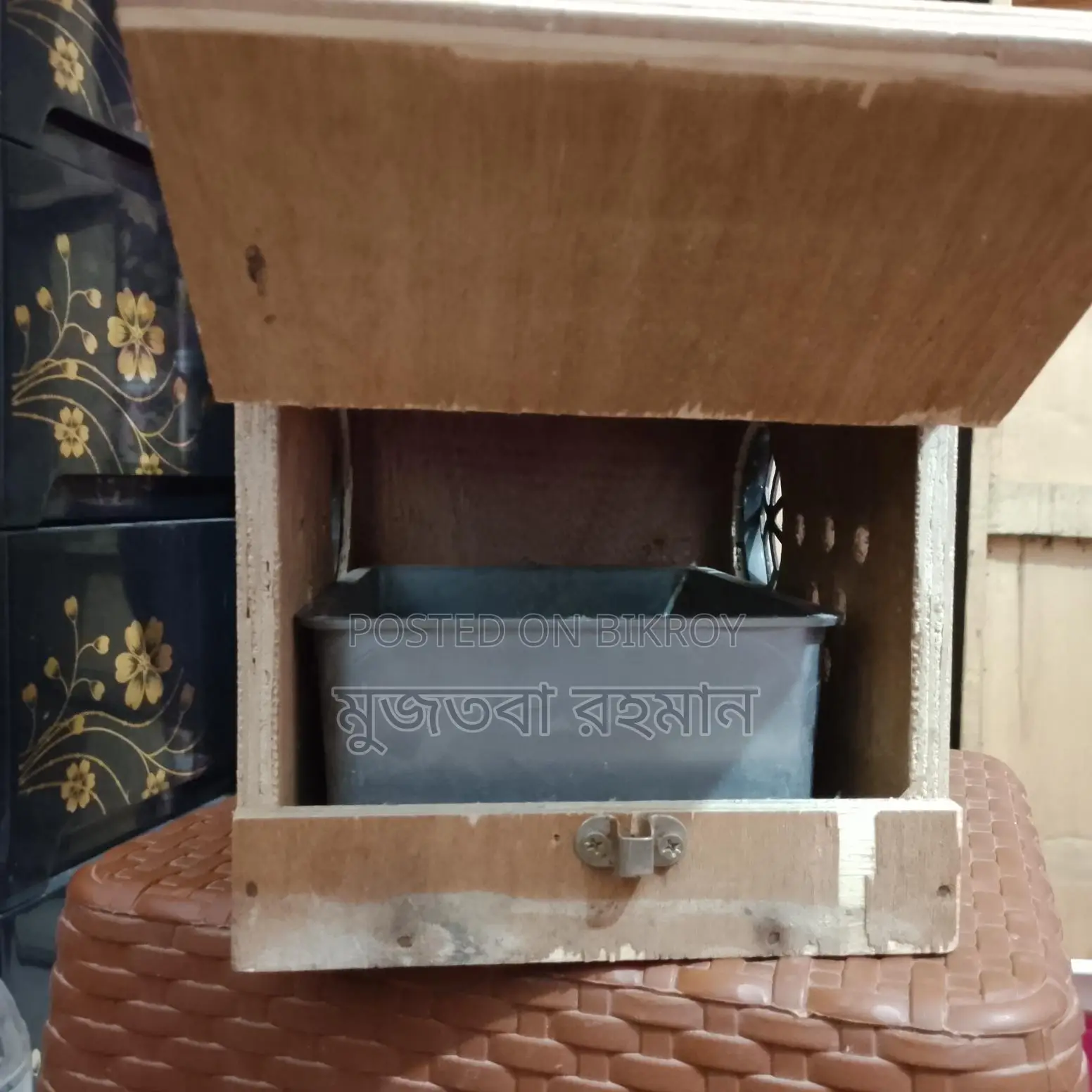 Breeding Box For Cockatiel And Love Bird
