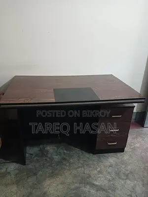 কম্পিউটার টেবিল বিক্রি হবে