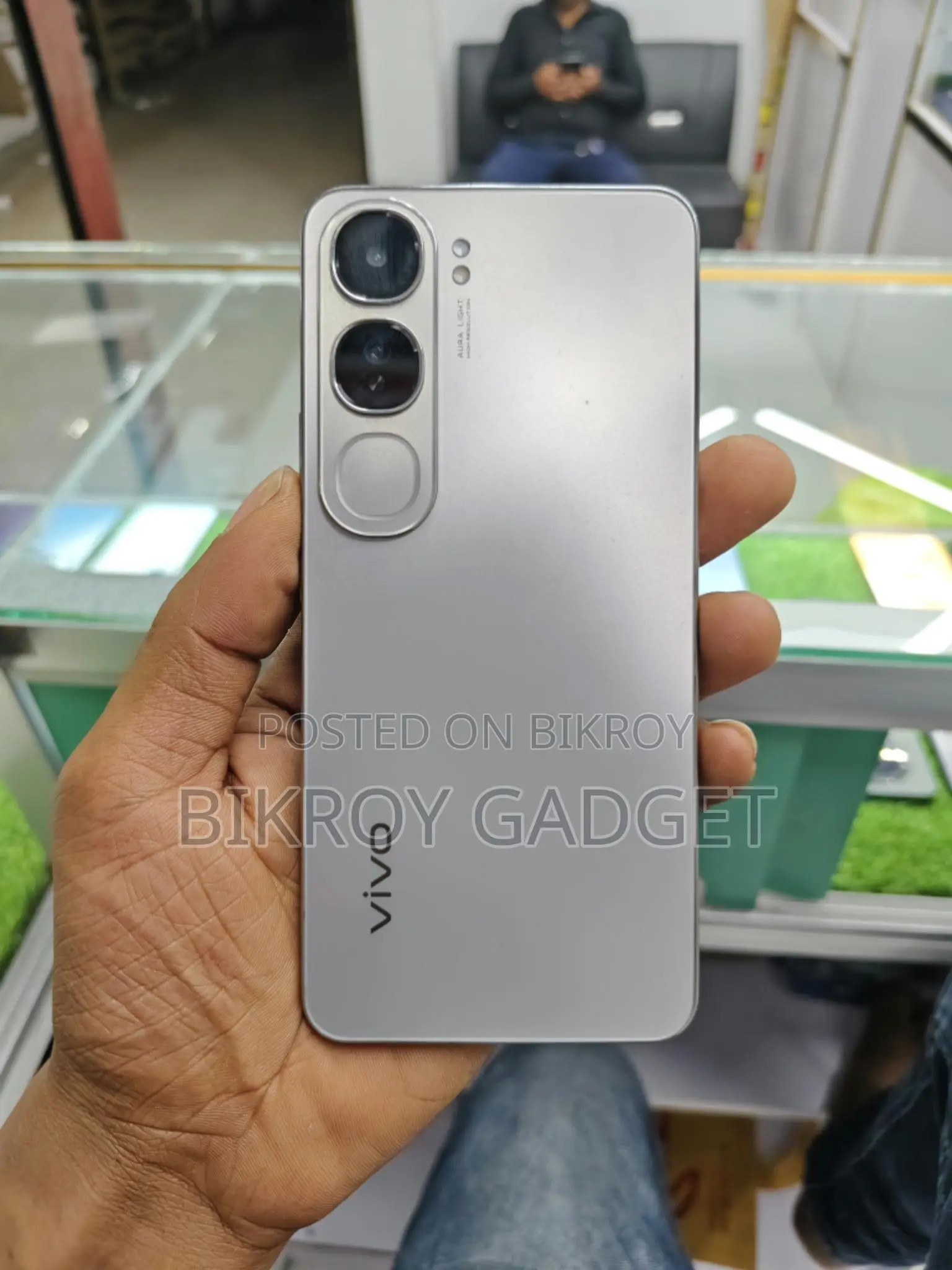 Vivo Y300 5G 8/128 (Used)