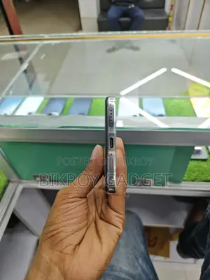 Vivo Y300 5G 8/128 (Used)
