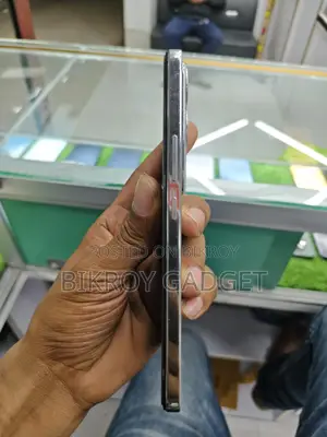 Vivo Y300 5G 8/128 (Used)