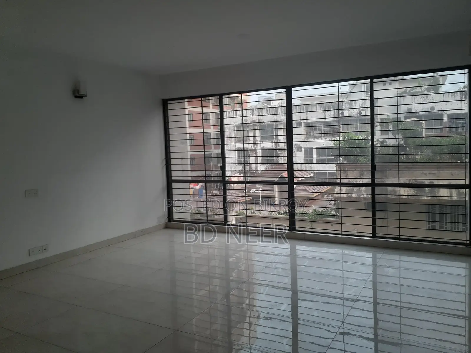 New Building Gym Swimming 3500 Sq Ft Flat Sale in Gulshan-2 North