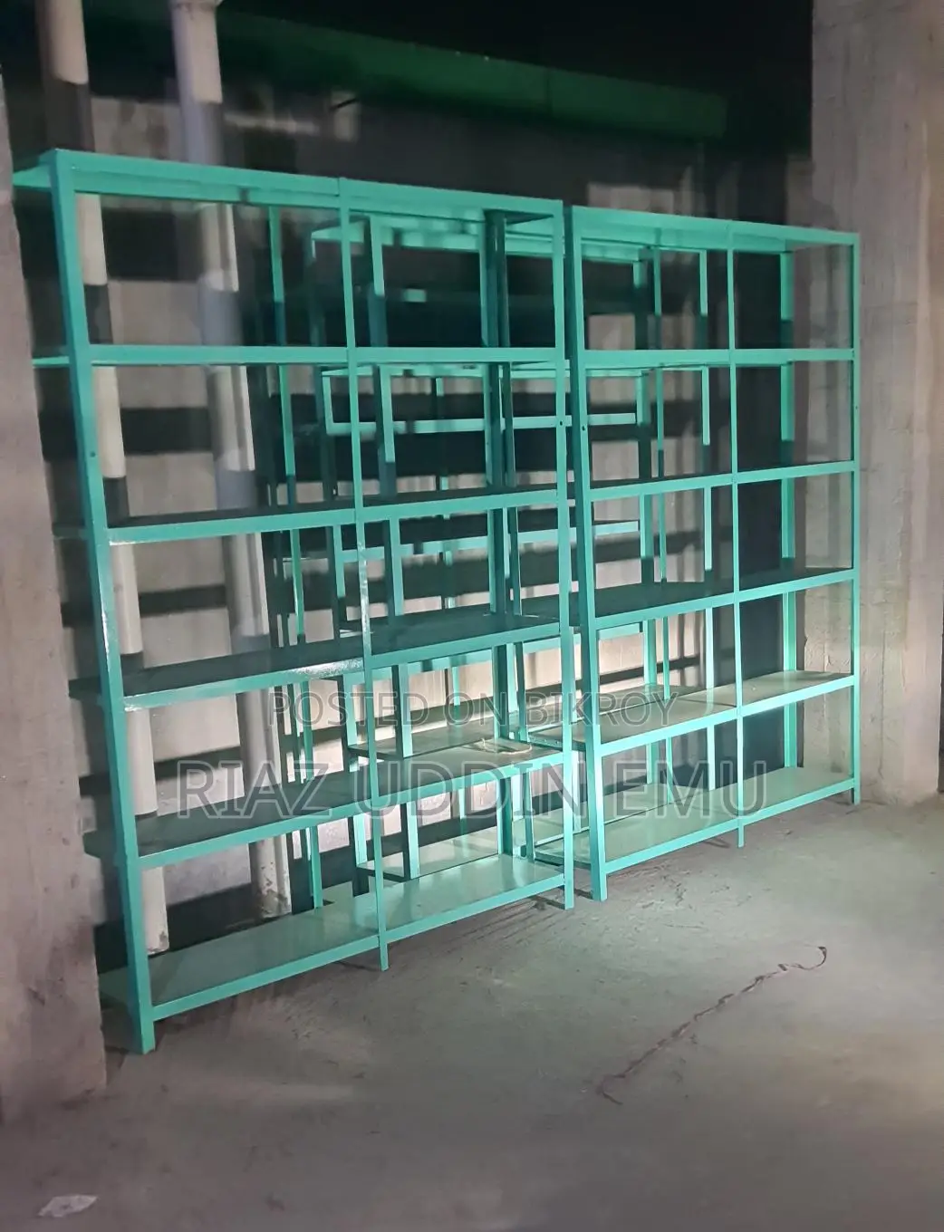 Shop Racks and Counter Showcases