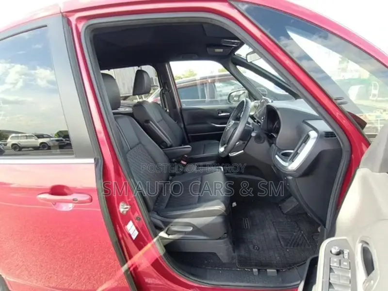 Toyota Noah Hybrid SZ Red Wine 2022