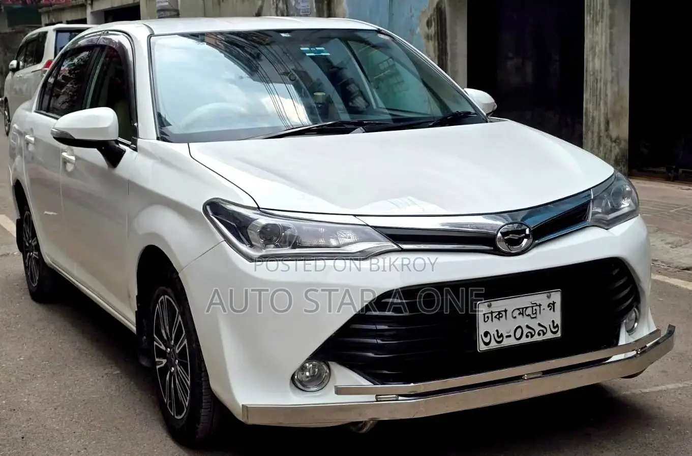 Toyota Corolla Axio X LPG 2015