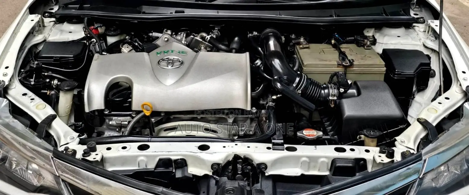 Toyota Corolla Axio X LPG 2015
