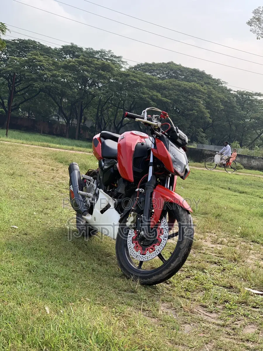 TVS Apache RTR 160 2025