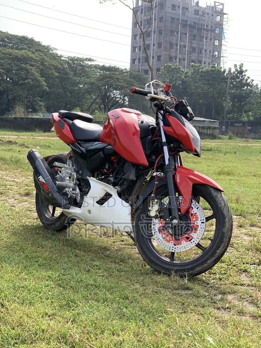 TVS Apache RTR 160 2025