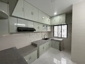 বসুন্ধরায় ৩ বেডরুমের অ্যাপার্টমেন্ট ভাড়ার জন্য