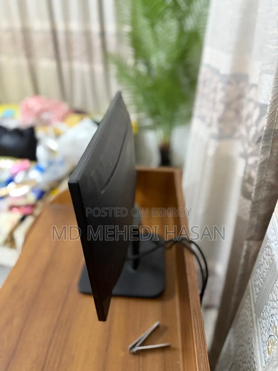 18.5-inch Monitor