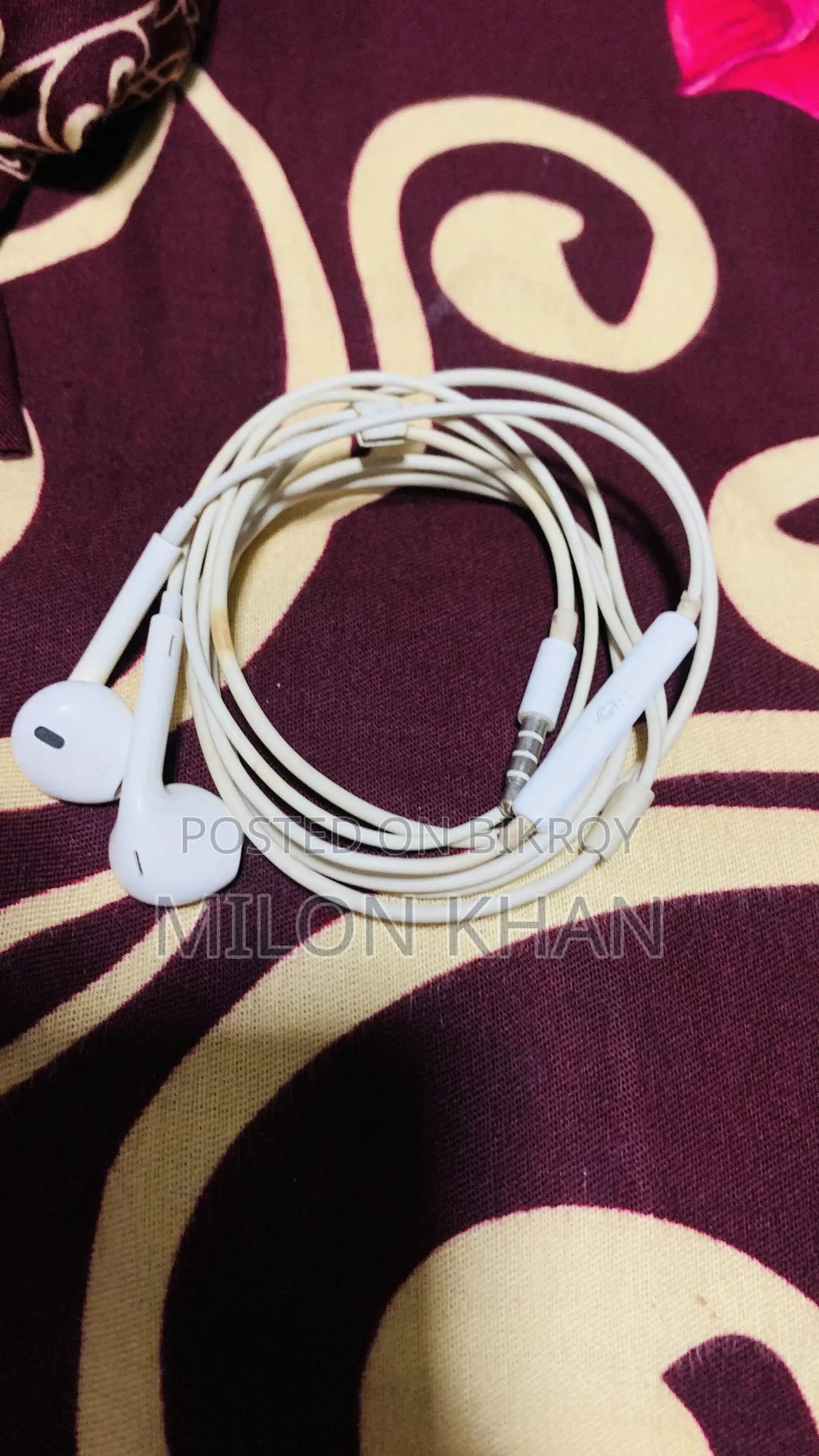 Apple Headphones