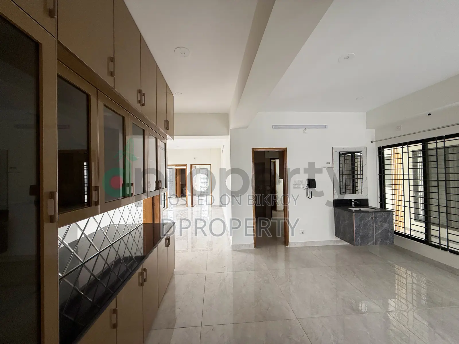 4bdrm Apartment in Basundhara for Rent
