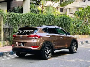 Hyundai Tucson 2016 Brown