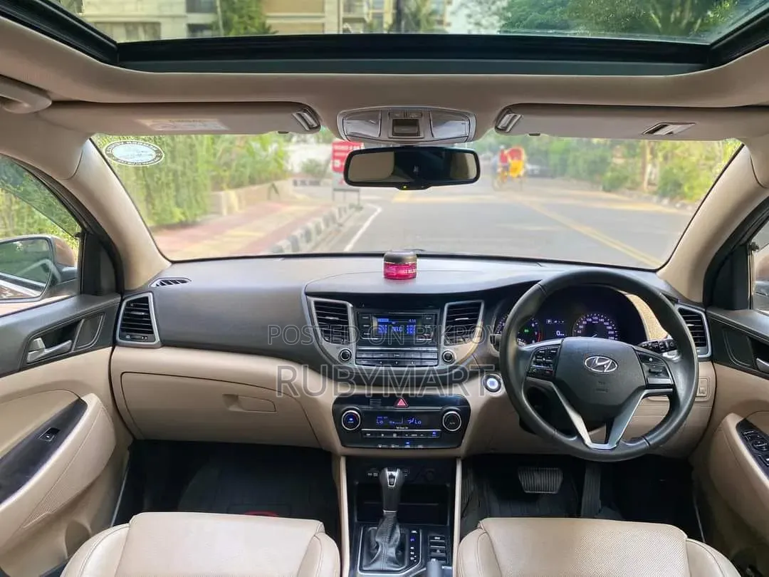 Hyundai Tucson 2016 Brown