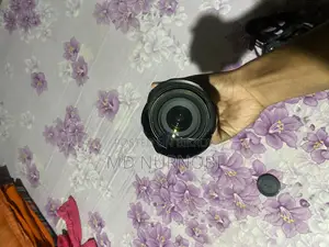 Nikon D3000