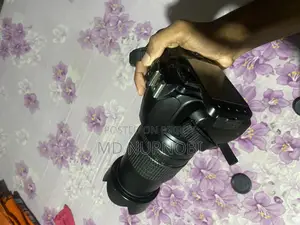 Nikon D3000