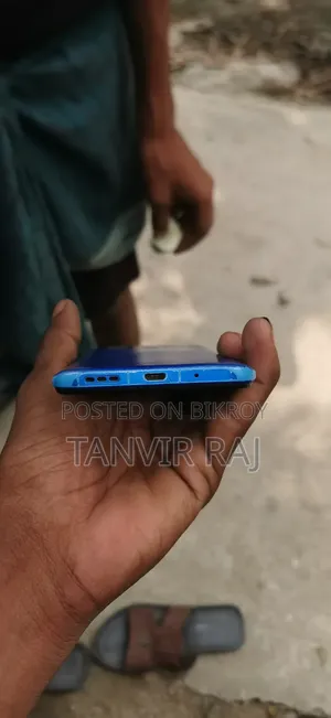 Mobile Phone 64 GB Red