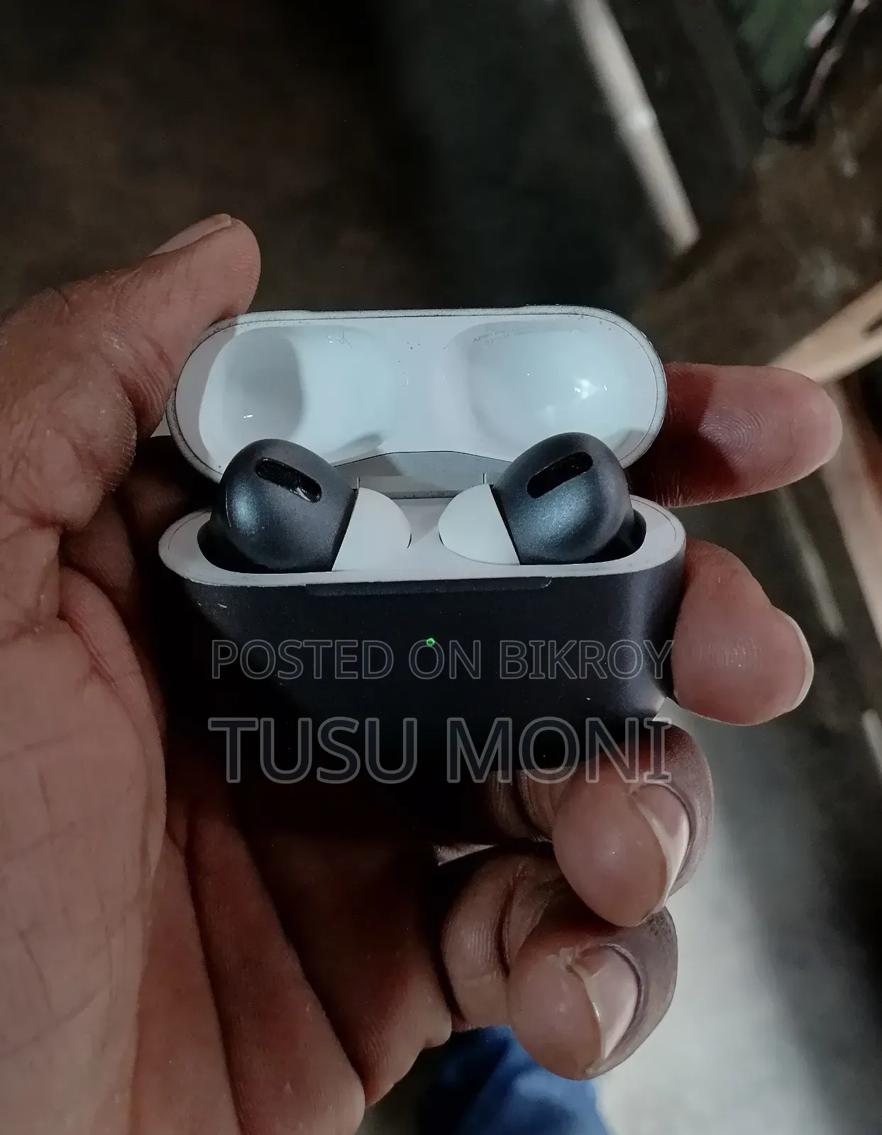 অ্যাপল এয়ারপড ২য় জেনারেশন