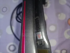 Kemei KM 328 Professional Hair Straightener