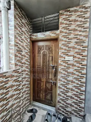 Mini Flat near Rahmatganj Playground, Chaukbazar for Sale