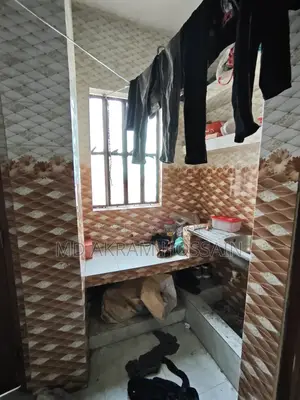 Mini Flat near Rahmatganj Playground, Chaukbazar for Sale