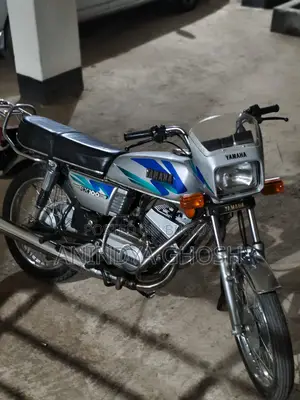 Yamaha 2002 Silver