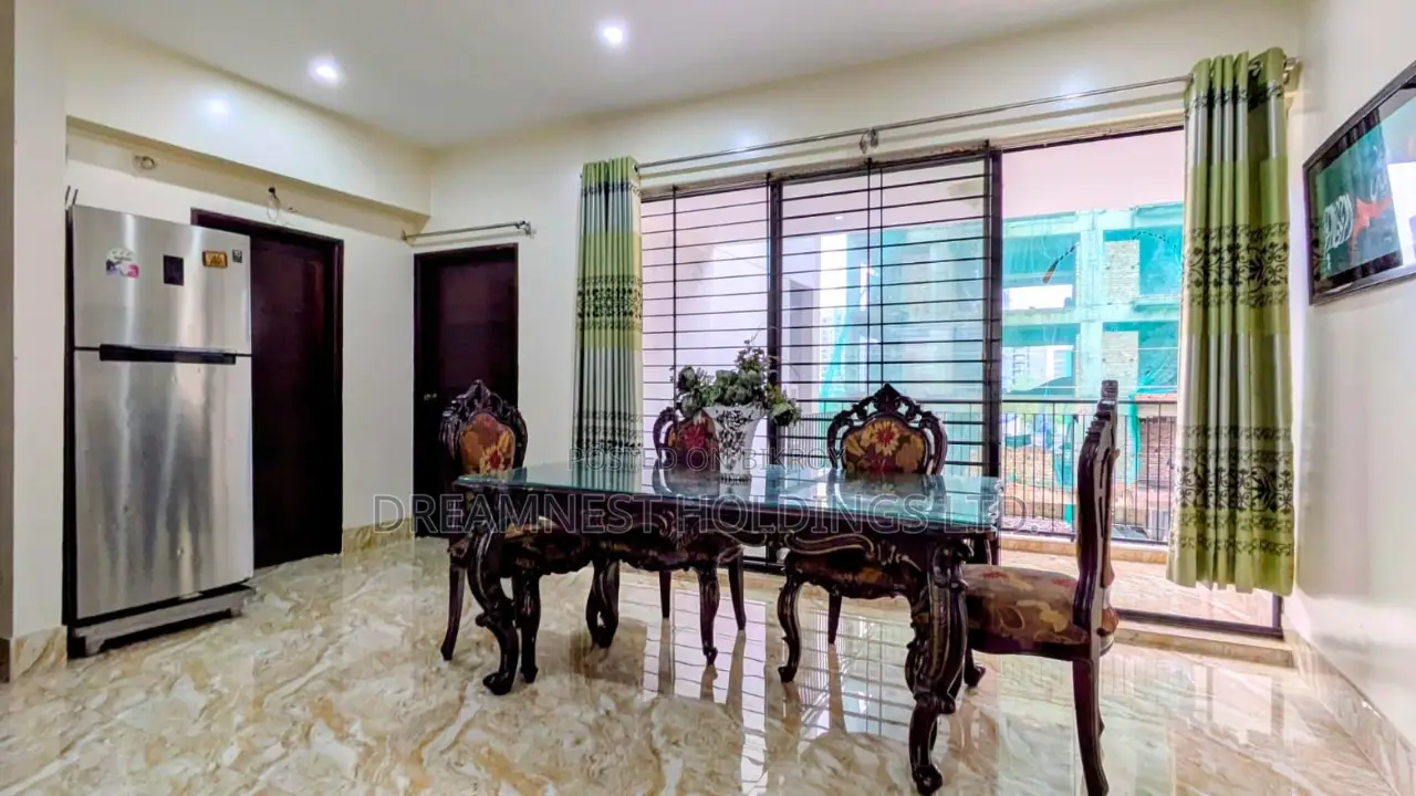 3bdrm Apartment in Flora Vista, Basundhara for sale