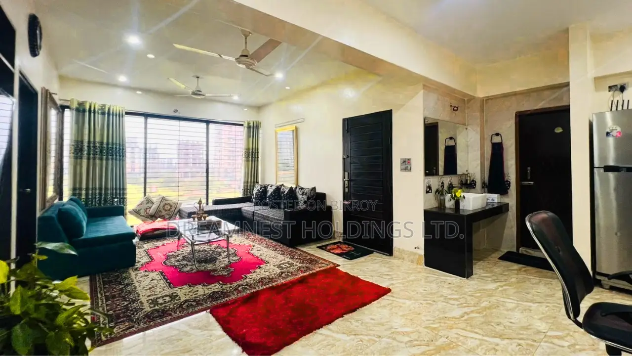 3bdrm Apartment in Flora Vista, Basundhara for sale