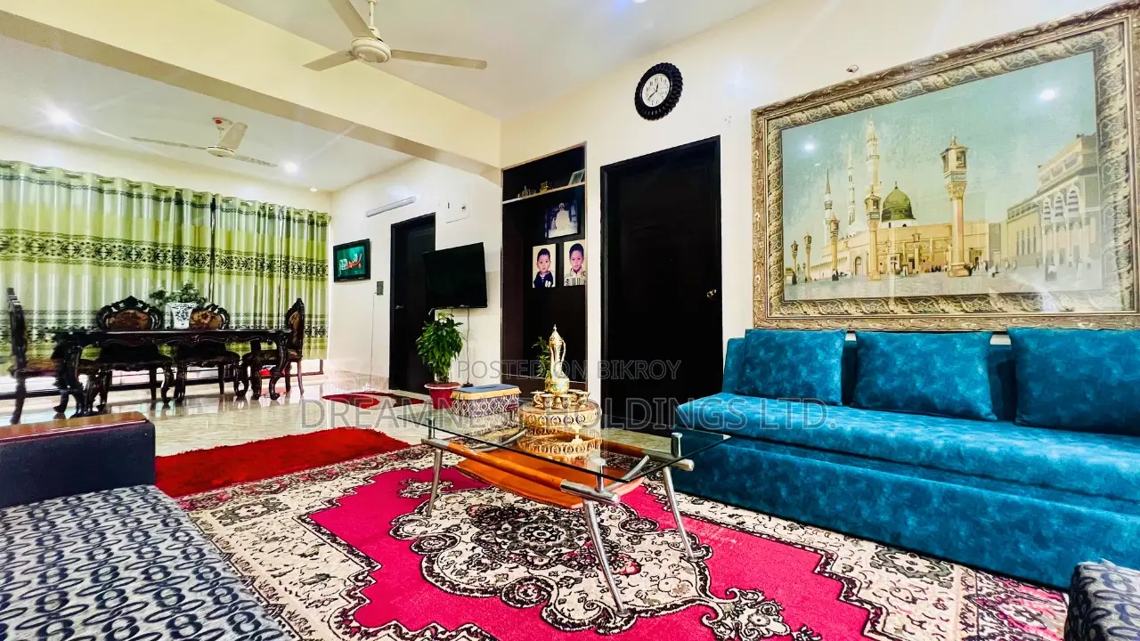 3bdrm Apartment in Flora Vista, Basundhara for sale