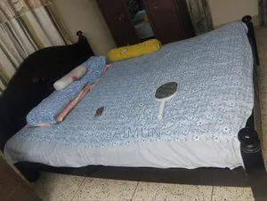 Wood Kather Bed