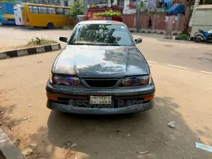 টয়োটা করোলা সেডান অটোমেটিক ১৯৯২ গ্রে