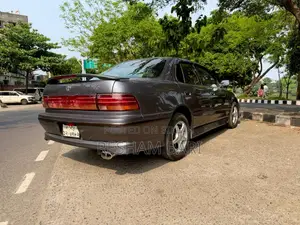 Toyota Corolla Sedan Automatic 1992 Gray