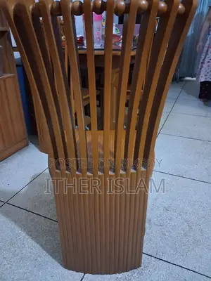 ডাইনিং টেবিল বিক্রয় পোস্ট