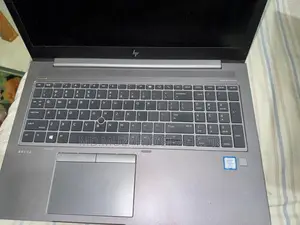 Laptop HP ZBook 15u G5 8GB Intel Core I7 SSD 256GB