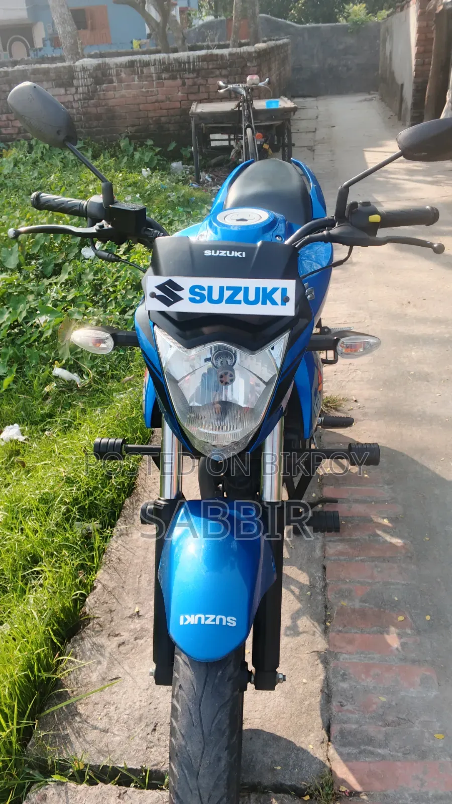 সুজুকি জিক্সার মনোটোন ২০২৩ ব্লু