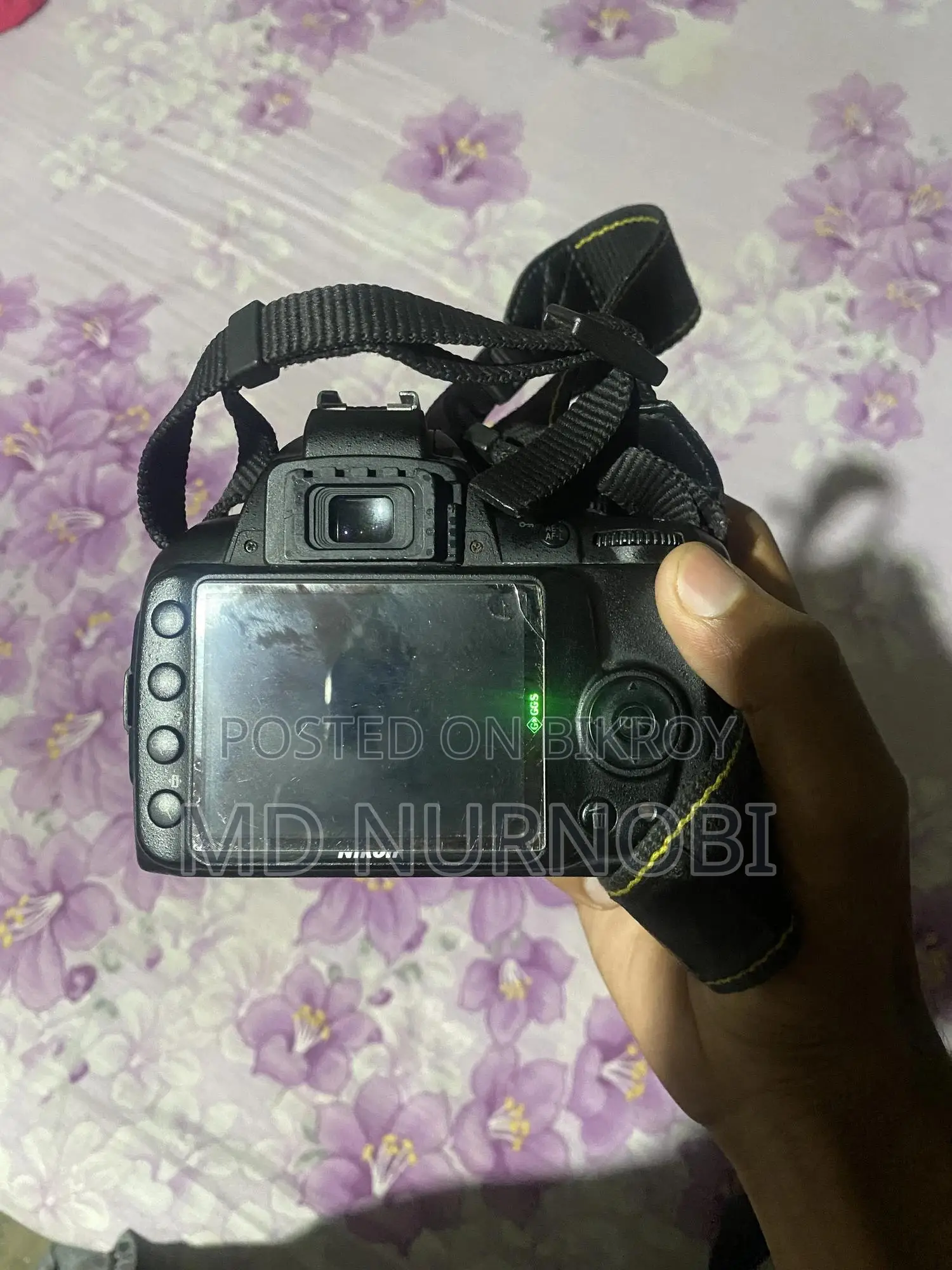 Nikon D3000