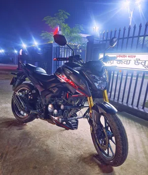 Honda Hornet 2025 Black