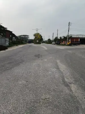60ft Rd 3 Katha Park South at Sector-16/H