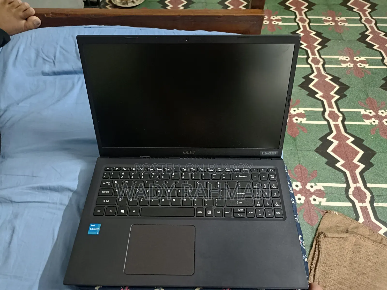 Laptop Acer 8GB SSHD+SSD 128GB