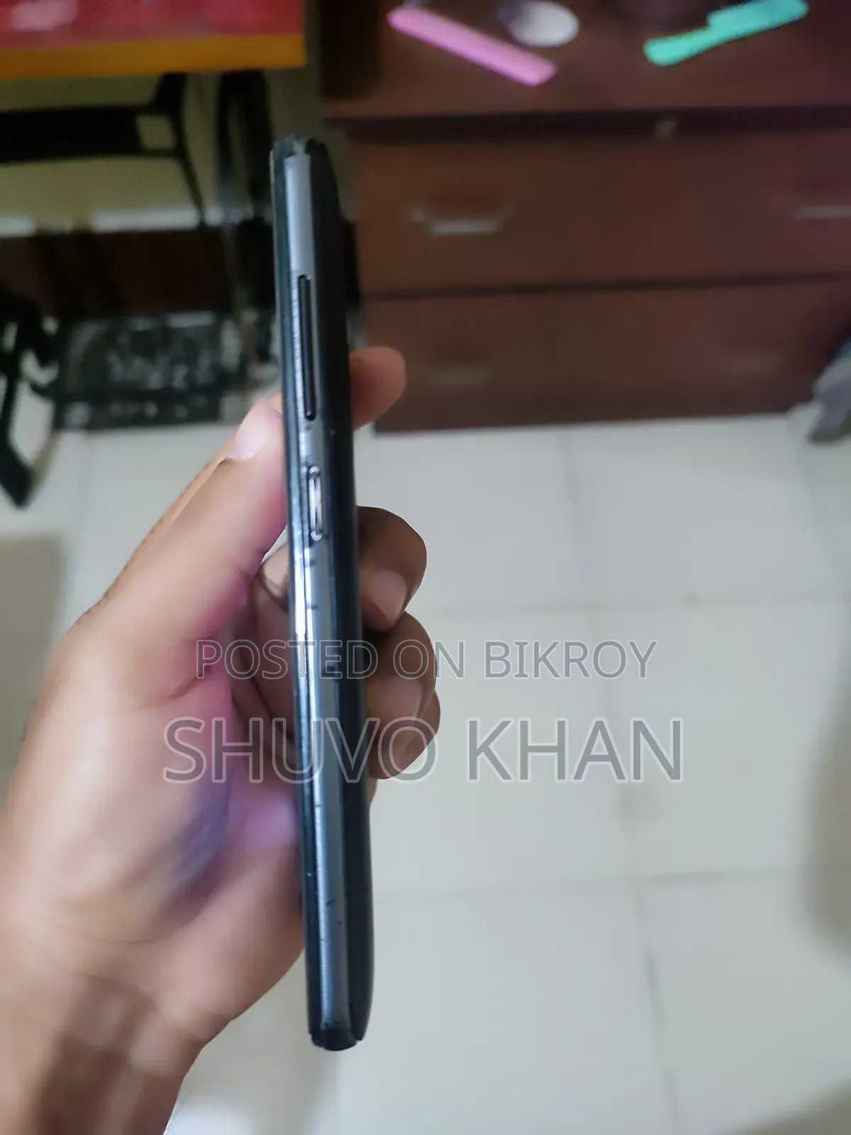 Symphony Roar V95 8 GB Black