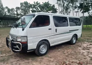 Toyota HiAce 1995 White