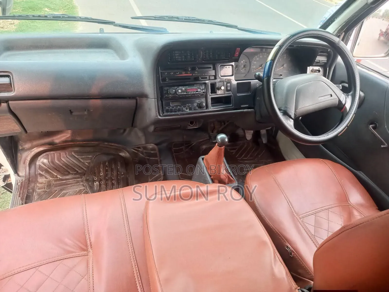 Toyota HiAce 1995 White
