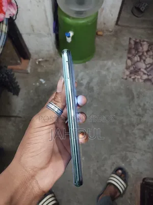 Vivo Y11 32 GB Blue