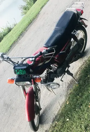 Honda 2002 Red