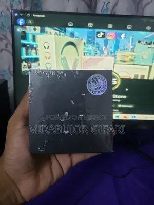 এয়ারপডস ২য় জেনারেশন ব্ল্যাক