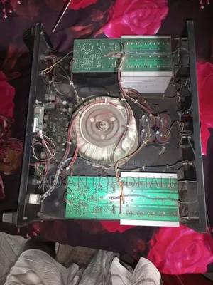24 Tandastar Amplifier