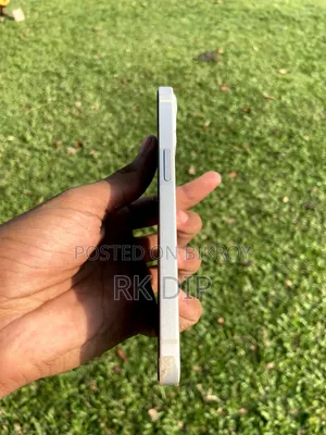 Apple iPhone 13 128 GB White