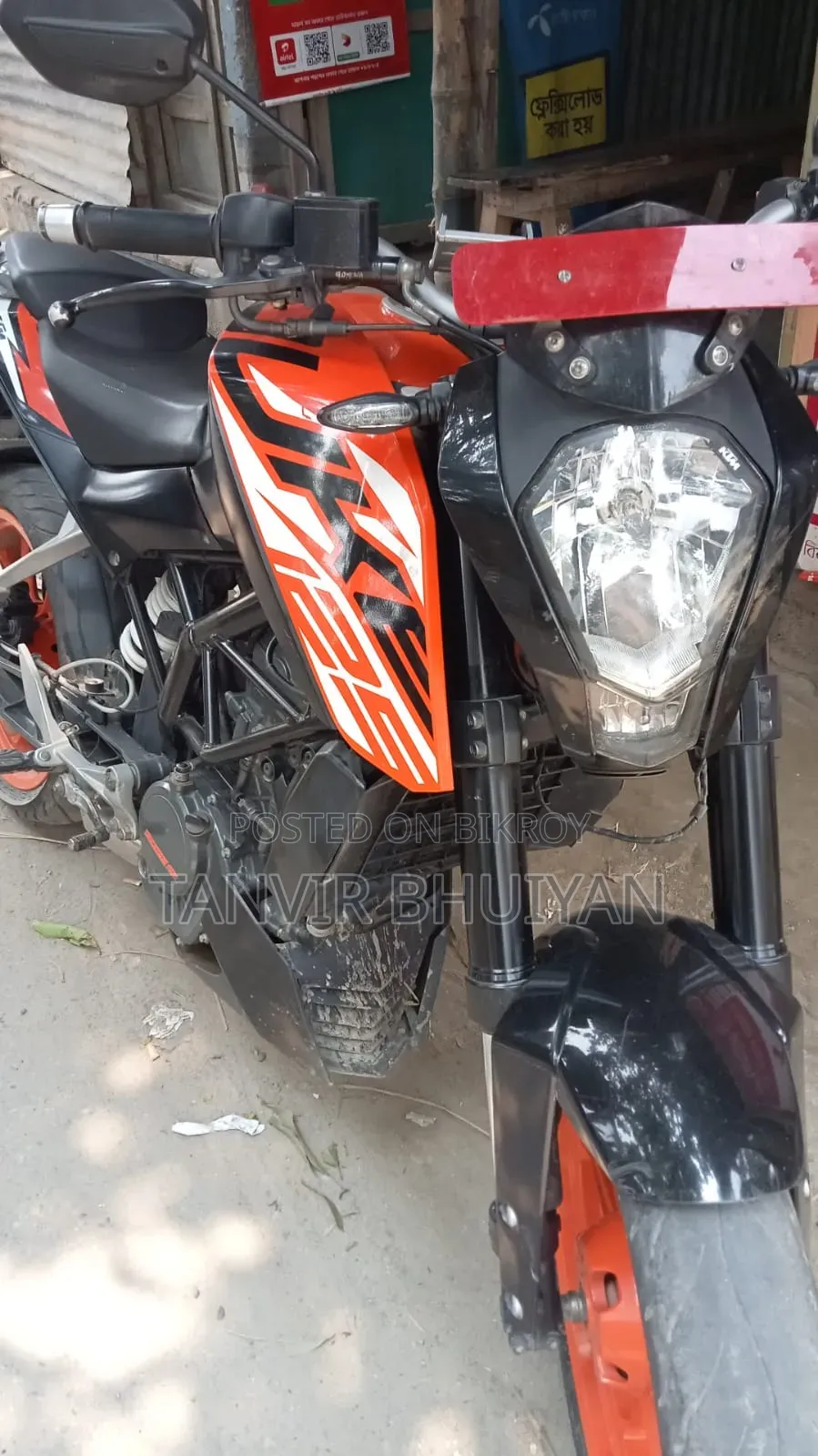 KTM Duke 125 2019 Orange