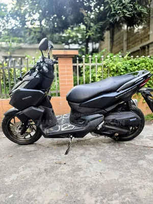 Honda 2025 Black